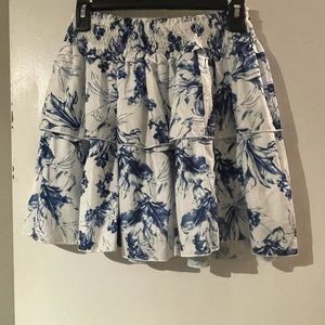 💙🤍Two  piece skirt set 💙🤍